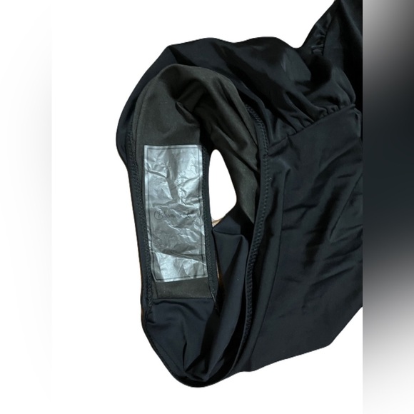 Bloom Jelly women’s large one-piece swimsuit, ruffle sleeve, black - Picture 3 of 13